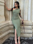 Robe longue soirée noire femme fendue sans manches